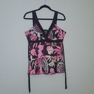 TEMPTED HEARTS TOP